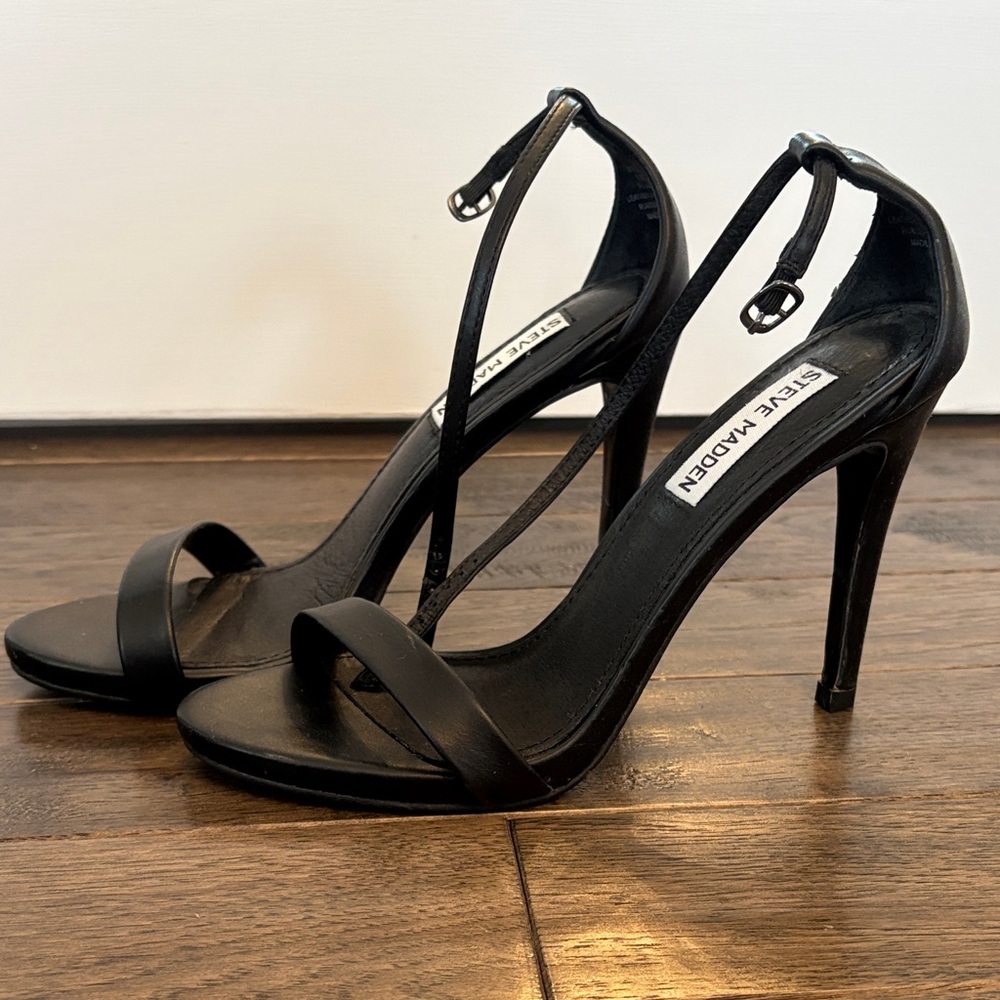 Steve Madden Elegant Black Strappy Heels